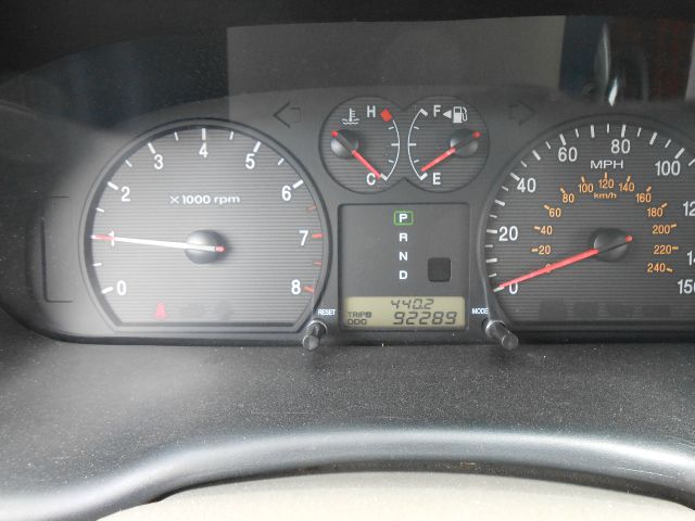 2004 Hyundai Sonata FWD 4dr Sport