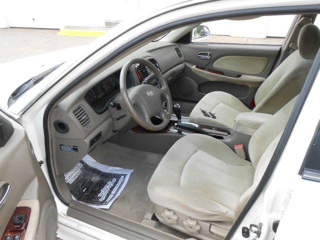 2004 Hyundai Sonata FWD 4dr Sport