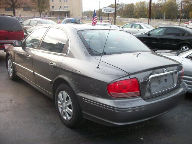 2004 Hyundai Sonata S Sedan