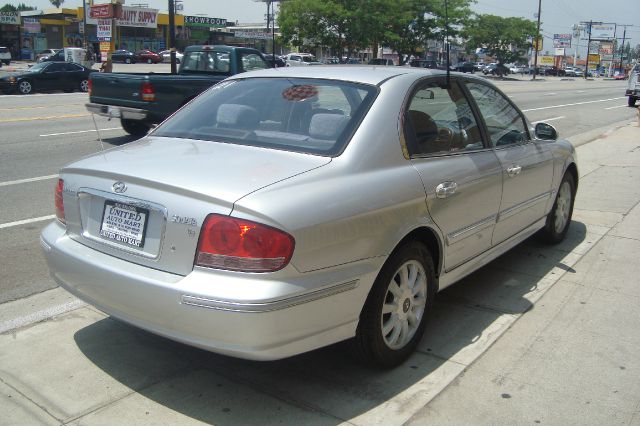 2004 Hyundai Sonata FWD 4dr Sport