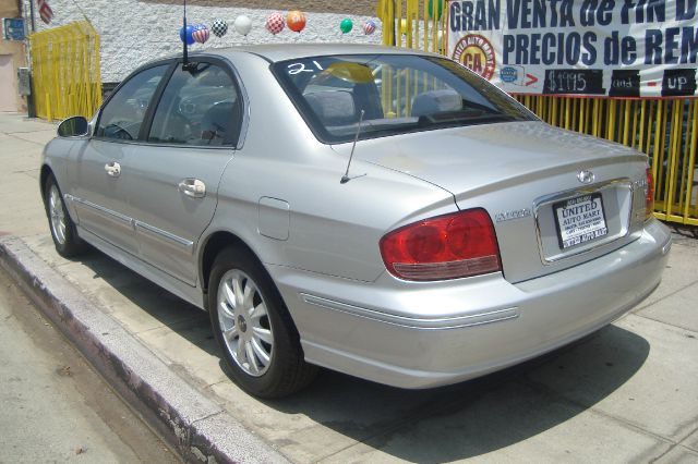 2004 Hyundai Sonata FWD 4dr Sport