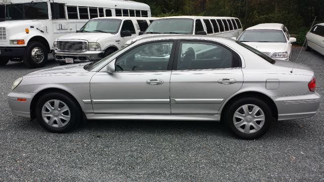 2005 Hyundai Sonata Base