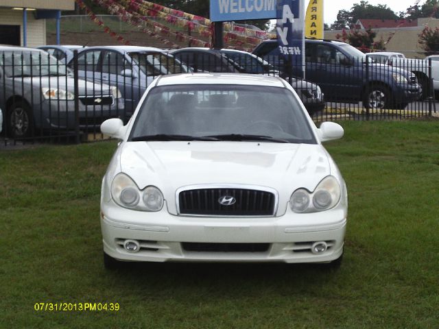 2005 Hyundai Sonata Base