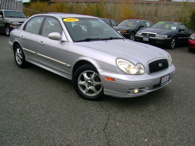 2005 Hyundai Sonata FWD 4dr Sport