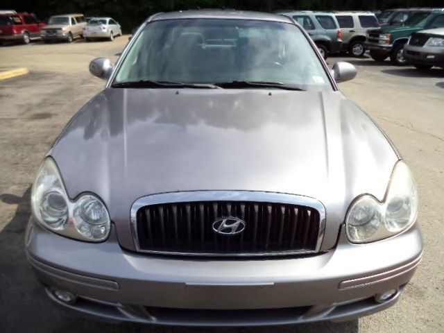 2005 Hyundai Sonata Base