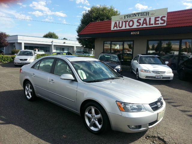 2006 Hyundai Sonata Elk Conversion Van