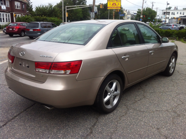 2006 Hyundai Sonata Elk Conversion Van