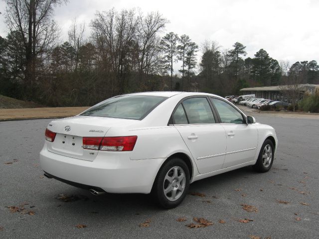 2006 Hyundai Sonata FWD 4dr Sport