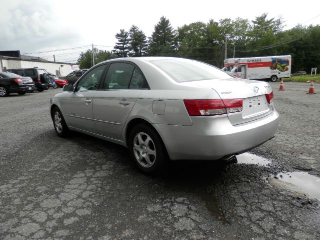 2006 Hyundai Sonata FWD 4dr Sport