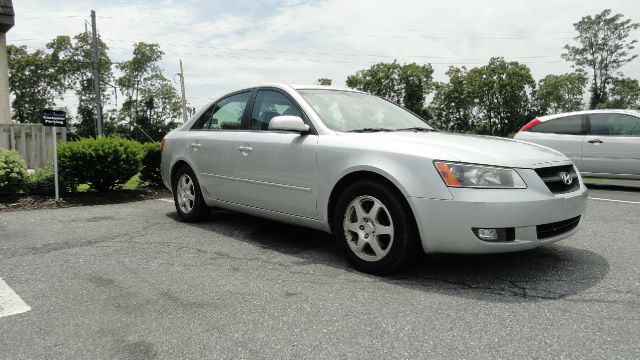 2006 Hyundai Sonata FWD 4dr Sport