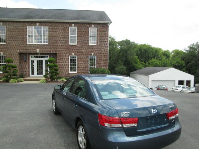 2006 Hyundai Sonata FWD 4dr Sport