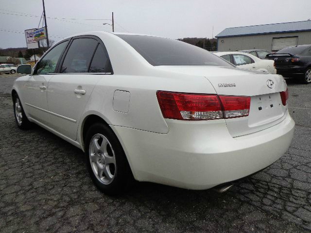 2006 Hyundai Sonata FWD 4dr Sport