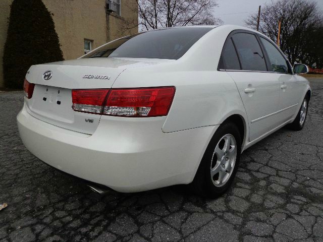 2006 Hyundai Sonata FWD 4dr Sport