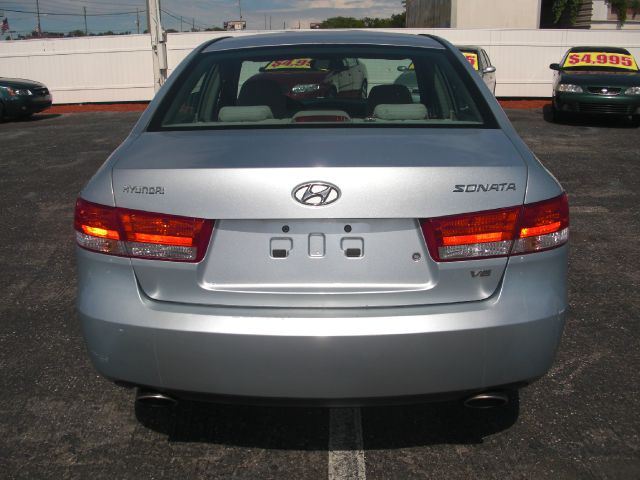 2006 Hyundai Sonata FWD 4dr Sport