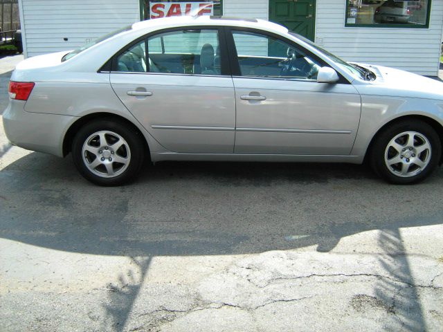 2006 Hyundai Sonata FWD 4dr Sport