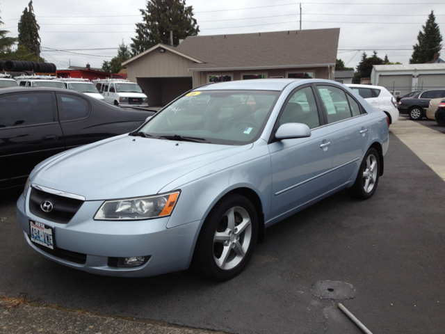 2006 Hyundai Sonata Elk Conversion Van