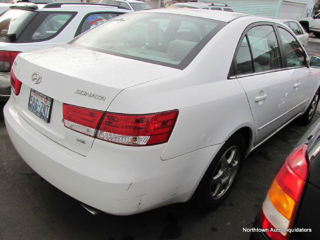 2006 Hyundai Sonata FWD 4dr Sport