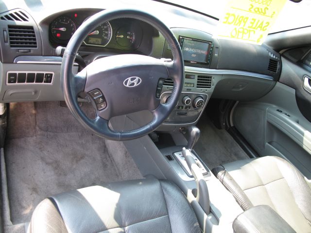 2006 Hyundai Sonata FWD 4dr Sport