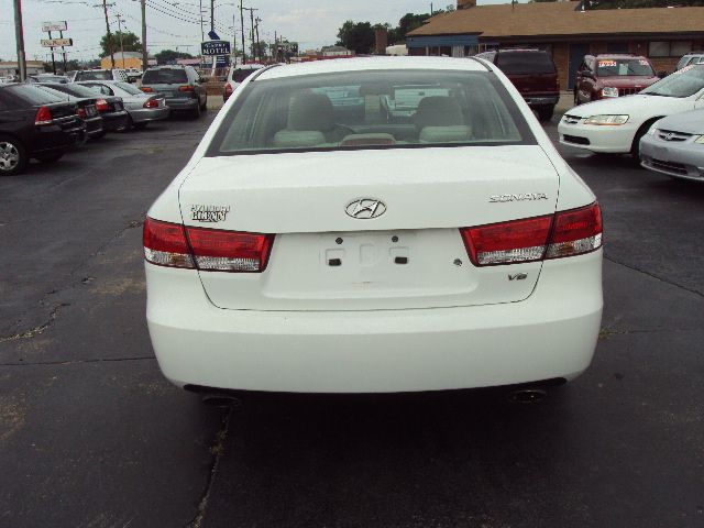 2006 Hyundai Sonata FWD 4dr Sport