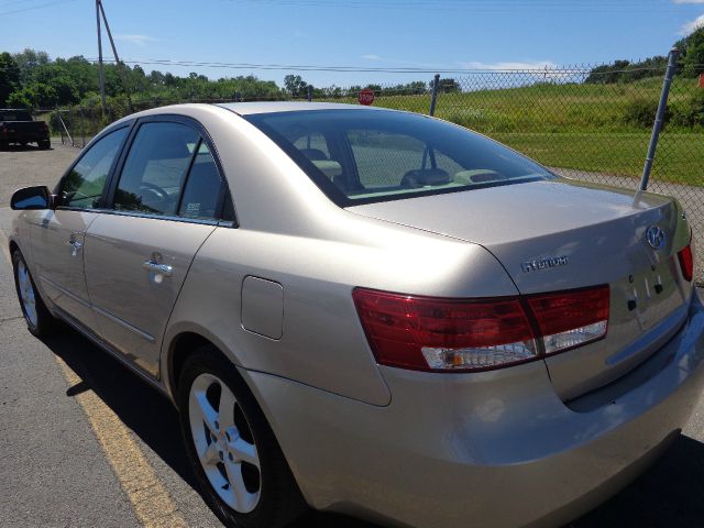 2006 Hyundai Sonata FWD 4dr Sport