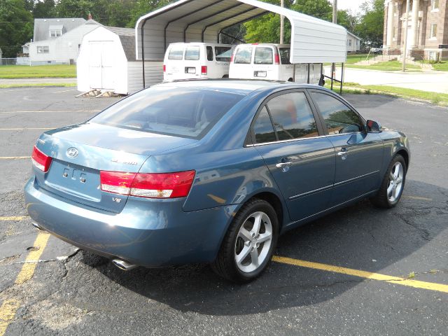 2006 Hyundai Sonata Elk Conversion Van