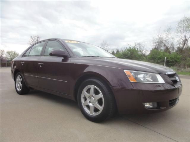 2006 Hyundai Sonata Elk Conversion Van