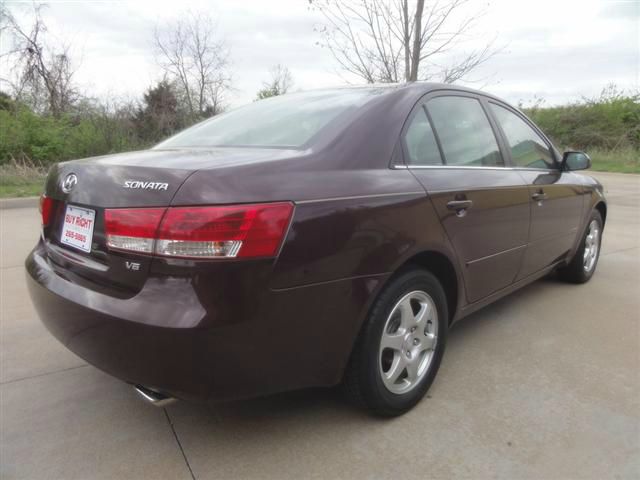 2006 Hyundai Sonata Elk Conversion Van