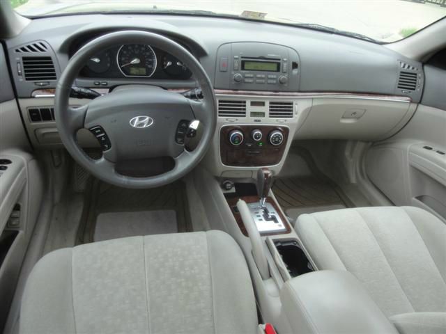 2006 Hyundai Sonata Elk Conversion Van