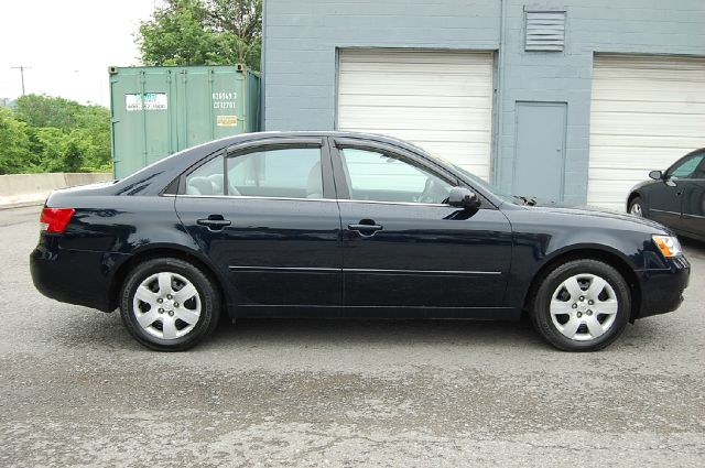 2007 Hyundai Sonata 750li Xdrive 1-ownerawdnavigation Sedan