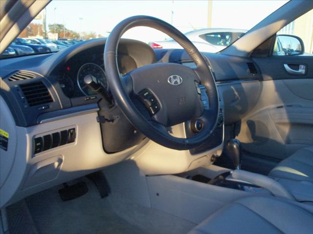 2008 Hyundai Sonata FWD 4dr Sport