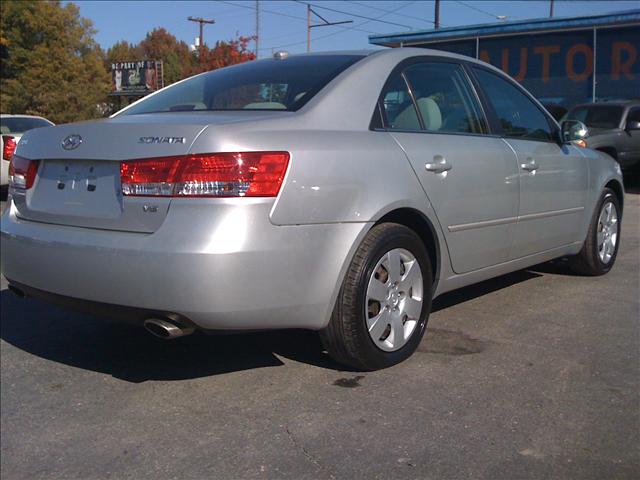 2008 Hyundai Sonata FWD 4dr Sport