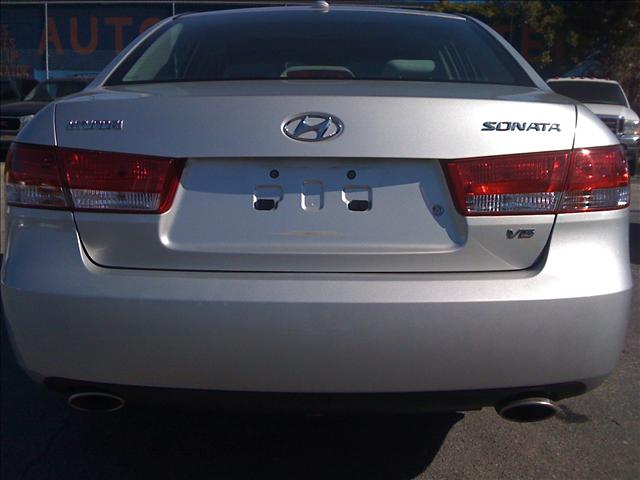 2008 Hyundai Sonata FWD 4dr Sport