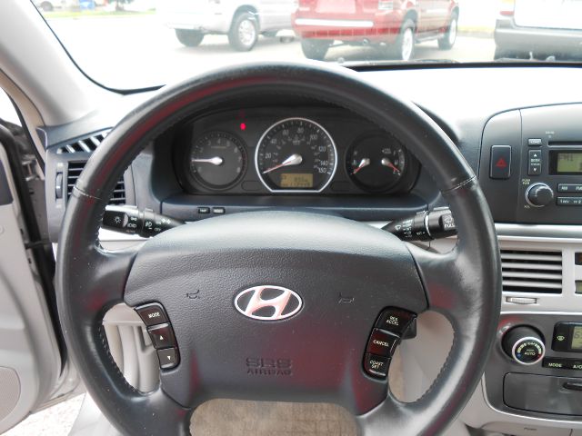 2008 Hyundai Sonata SLT 25