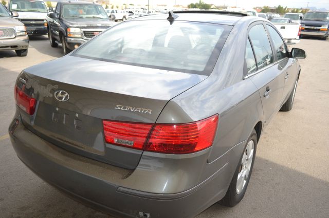 2009 Hyundai Sonata FWD 4dr Sport