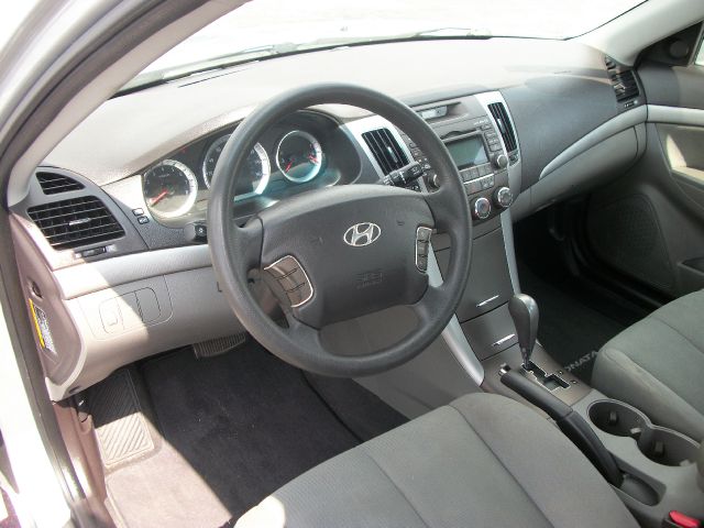 2009 Hyundai Sonata FWD 4dr Sport