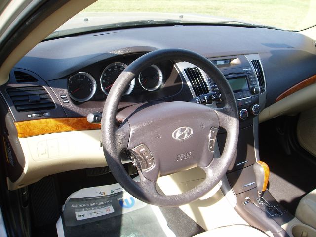 2009 Hyundai Sonata FWD 4dr Sport