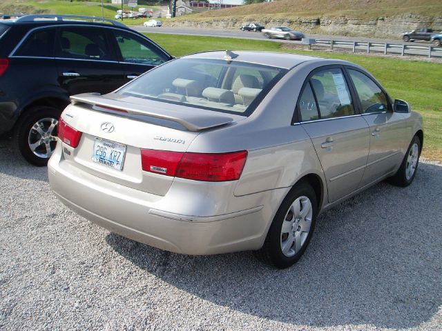 2009 Hyundai Sonata FWD 4dr Sport