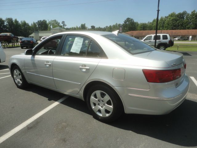 2009 Hyundai Sonata FWD 4dr Sport