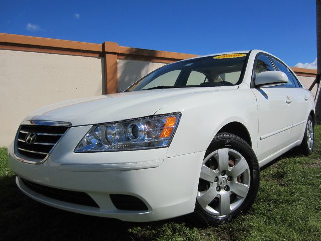 2009 Hyundai Sonata FWD 4dr Sport