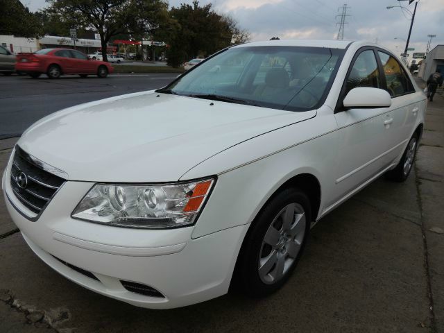 2009 Hyundai Sonata FWD 4dr Sport