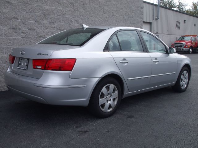 2009 Hyundai Sonata FWD 4dr Sport