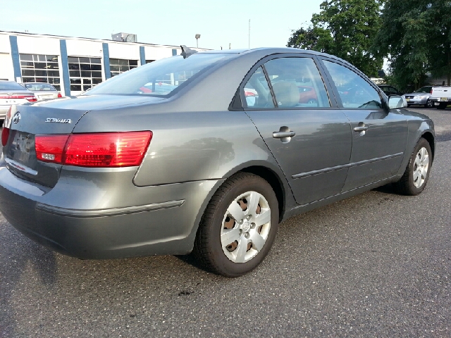 2010 Hyundai Sonata FWD 4dr Sport