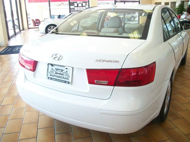 2010 Hyundai Sonata FWD 4dr Sport