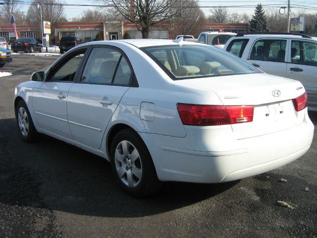 2010 Hyundai Sonata FWD 4dr Sport