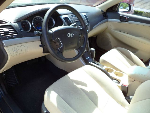 2010 Hyundai Sonata FWD 4dr Sport