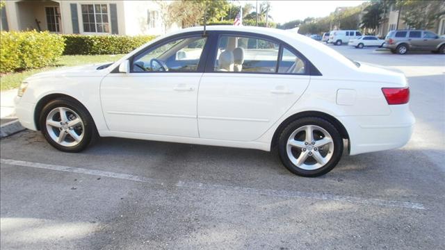 2010 Hyundai Sonata FWD 4dr Sport