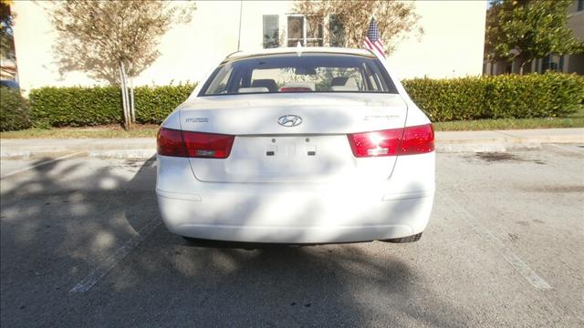 2010 Hyundai Sonata FWD 4dr Sport