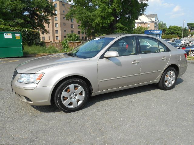 2010 Hyundai Sonata FWD 4dr Sport