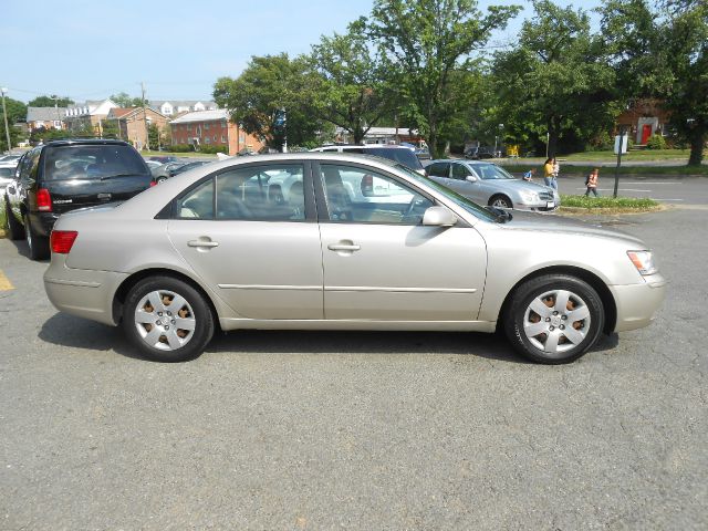 2010 Hyundai Sonata FWD 4dr Sport