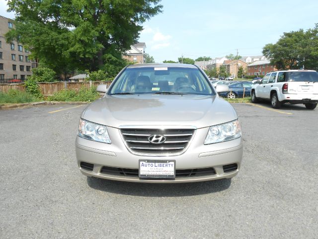 2010 Hyundai Sonata FWD 4dr Sport